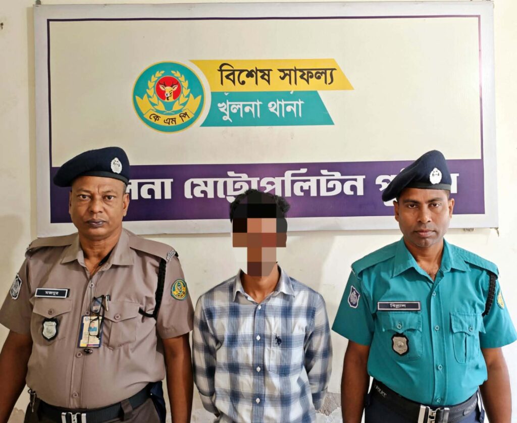 খুবি ছাত্রীর মৃত্যুর ঘটনায় চালক গ্রেফতার