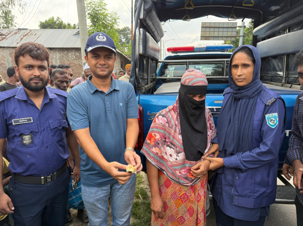 ভূরুঙ্গামারীতে ১০৩ পিস ইয়াবাসহ মাদক সম্রাজ্ঞী মর্জিনা গ্রেফতার